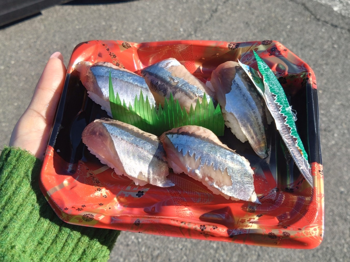 購入したお寿司(あじ)