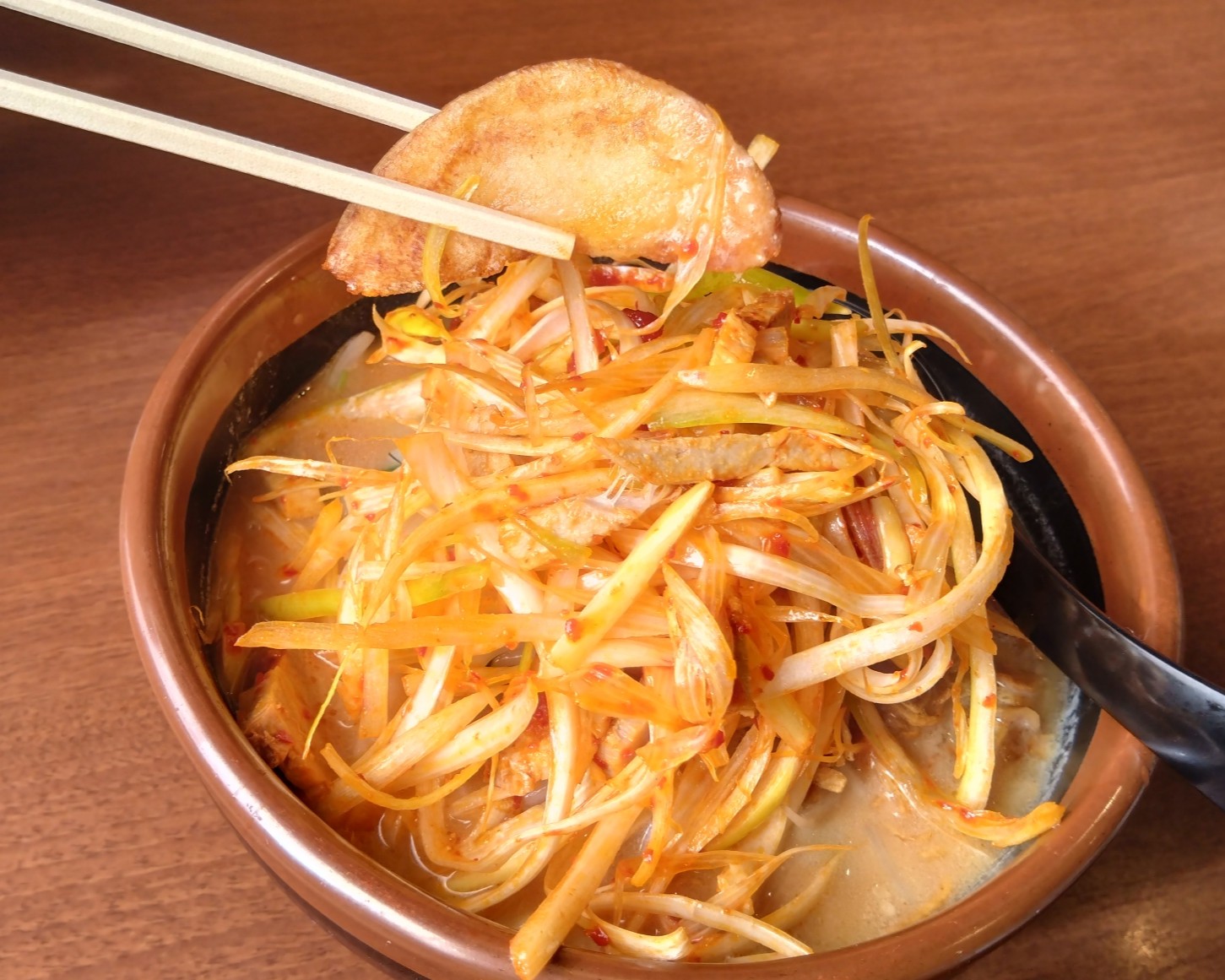 肉ネギらーめんの厚切りチャーシュー