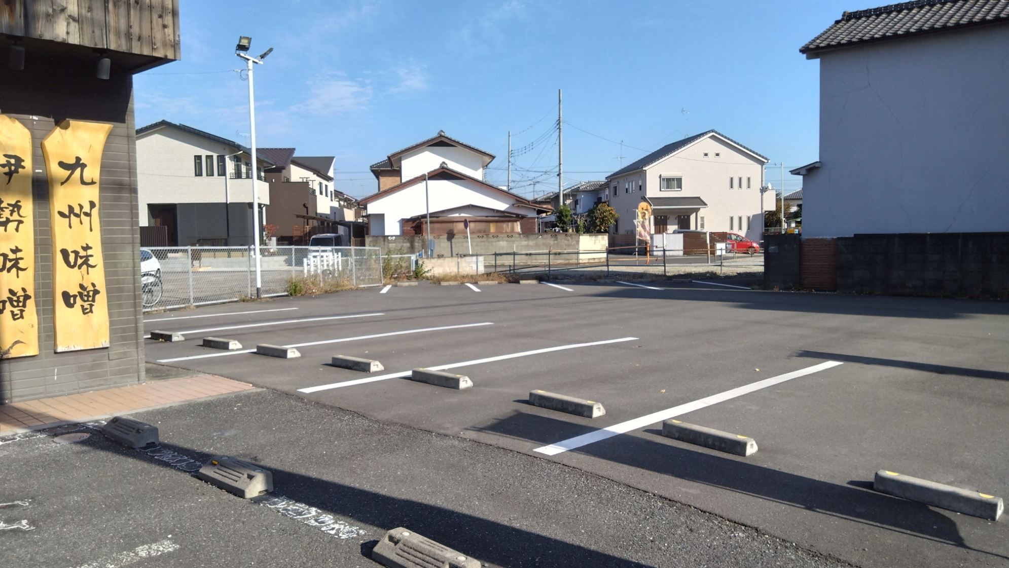 田所商店の駐車場②