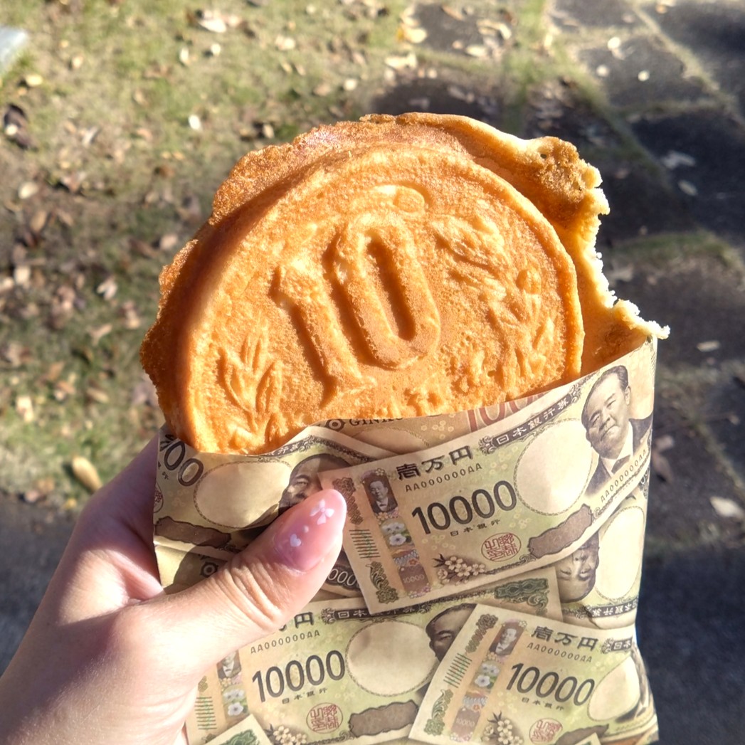 大人気の10円パン
