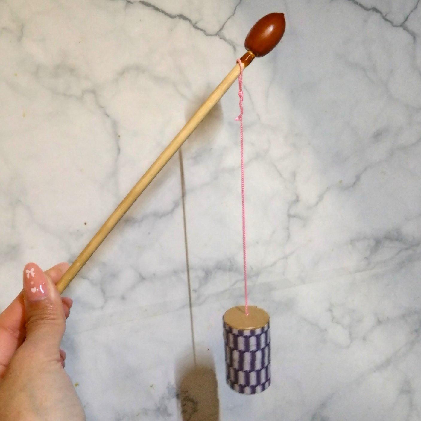 どんぐりのおもちゃ