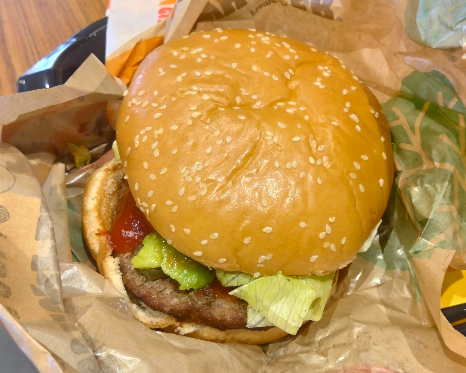 購入したハンバーガー