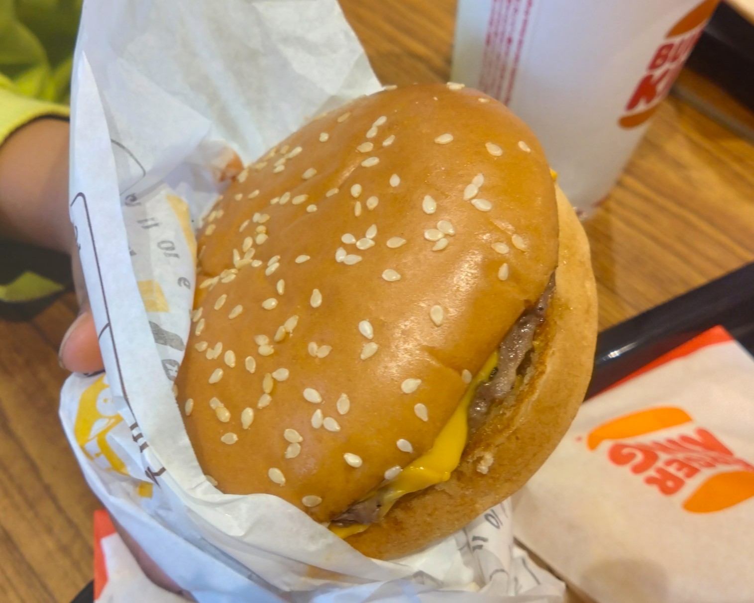 ダブルチーズバーガー