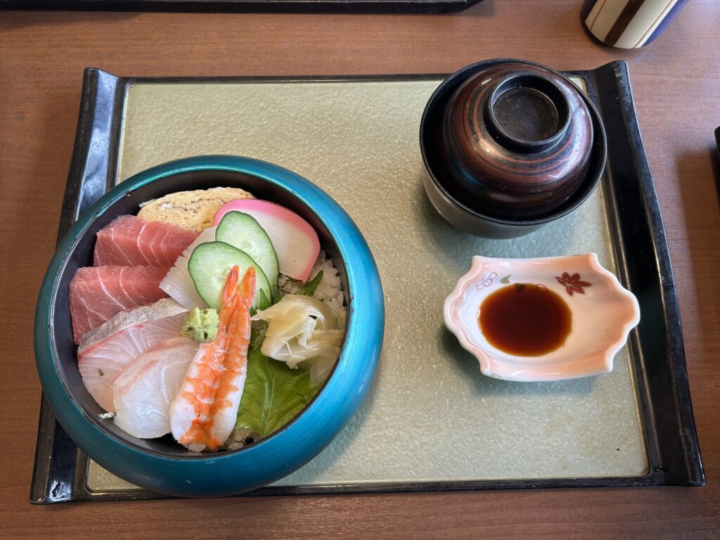 注文した海鮮丼
