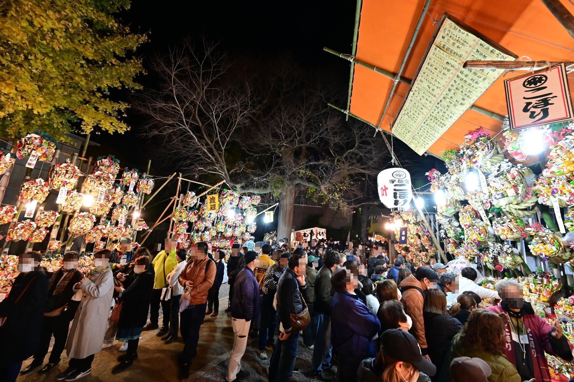 酉の市の様子
