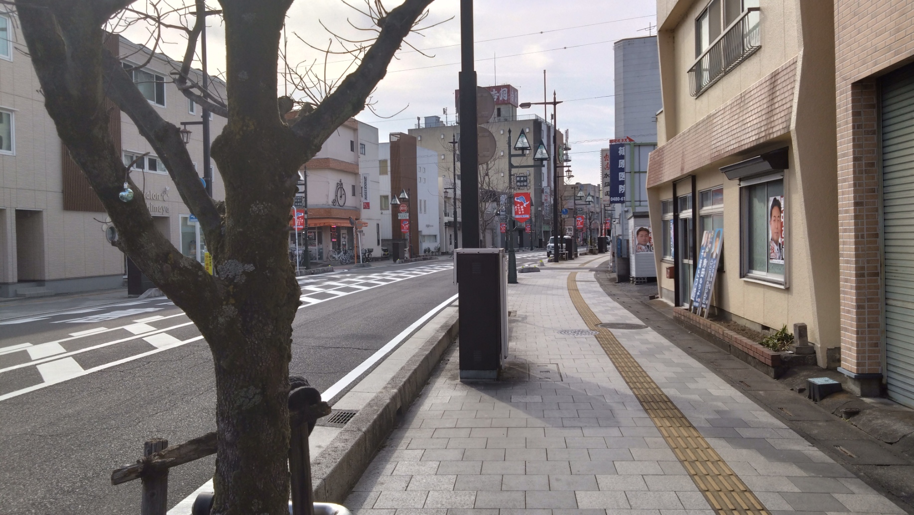 駅前の通りの様子②