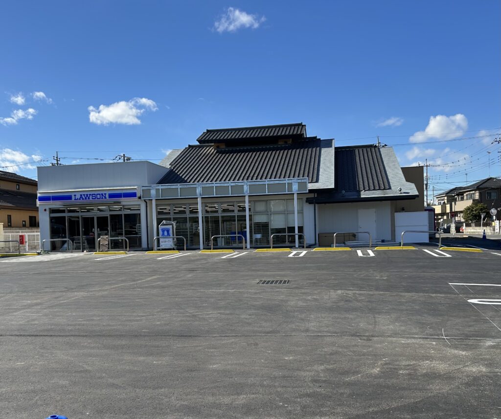 ローソン坂戸中富町の外観