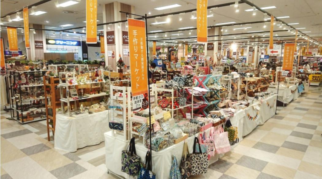 手作りマーケットの様子