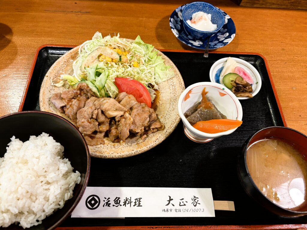 注文した豚しょうが焼き定食