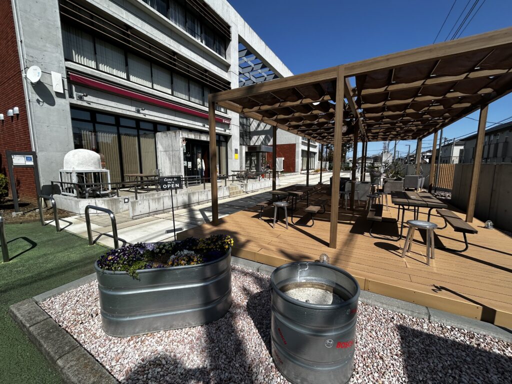 ボッシュレストランのテラス席