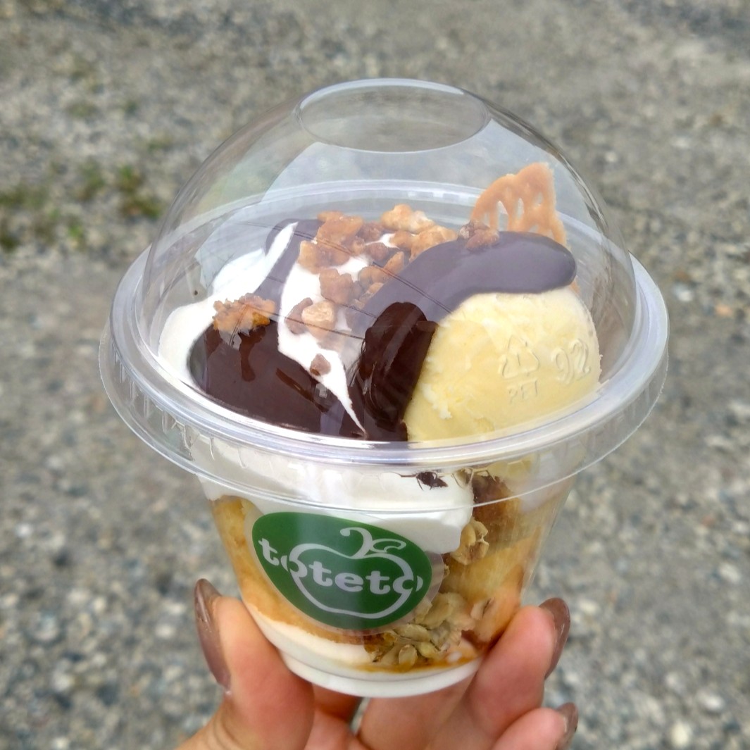 カップパフェ